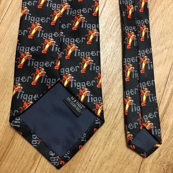 Vintage Disney Winnie The Pooh Tigger Necktie - Picture 6 of 6